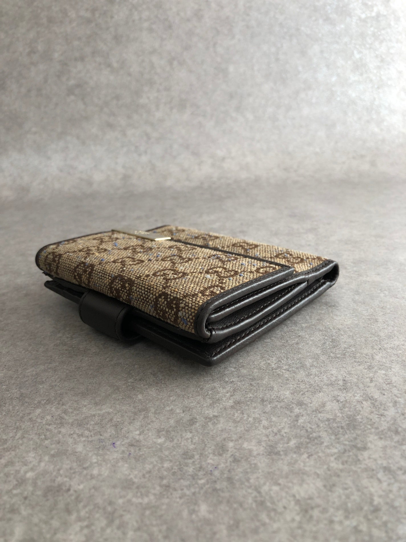 GUCCI GG Canvas Folded Wallet Beige Vintage phhryh