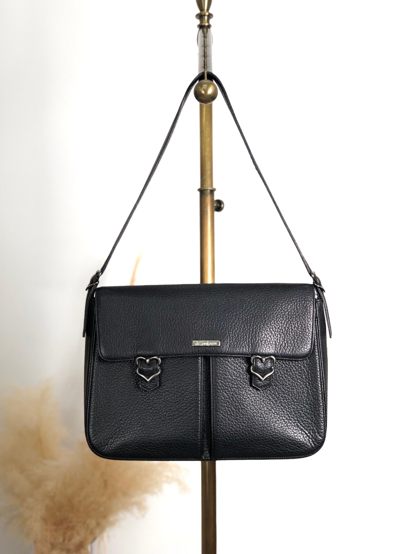 Yves Saint Laurent Logo Buckle Shoulder bag Black Vintage geb2iw