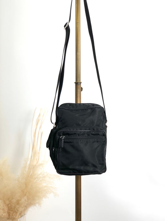 PRADA Triangle Logo Shoulder bag Black Vintage 5mf4gv