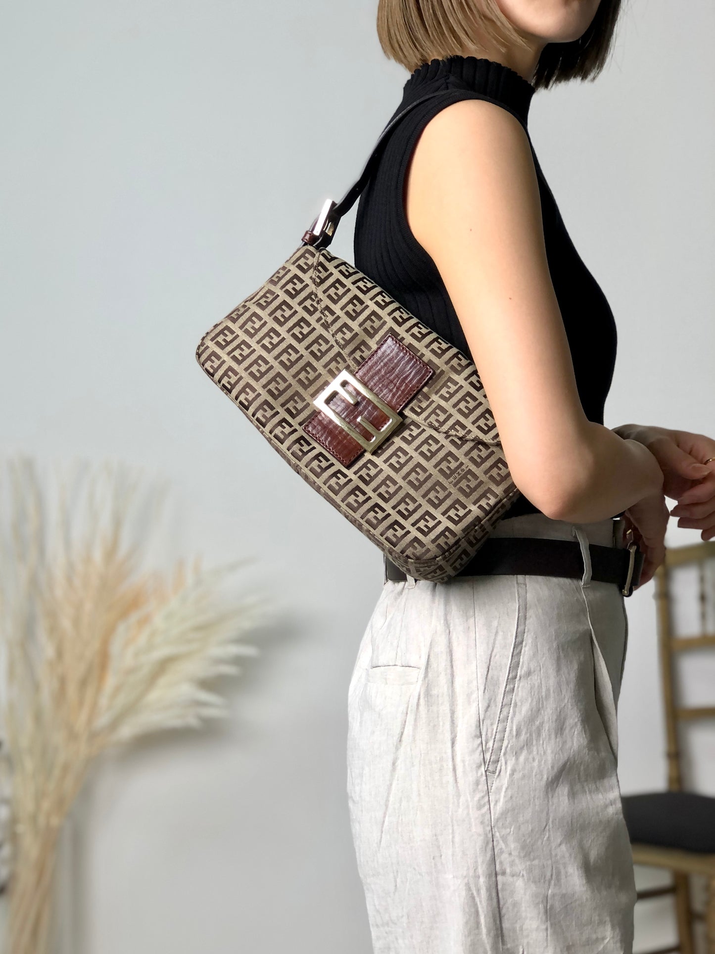 FENDI Zucchino Handbag Hobobag Brown Vintage 55k5nz