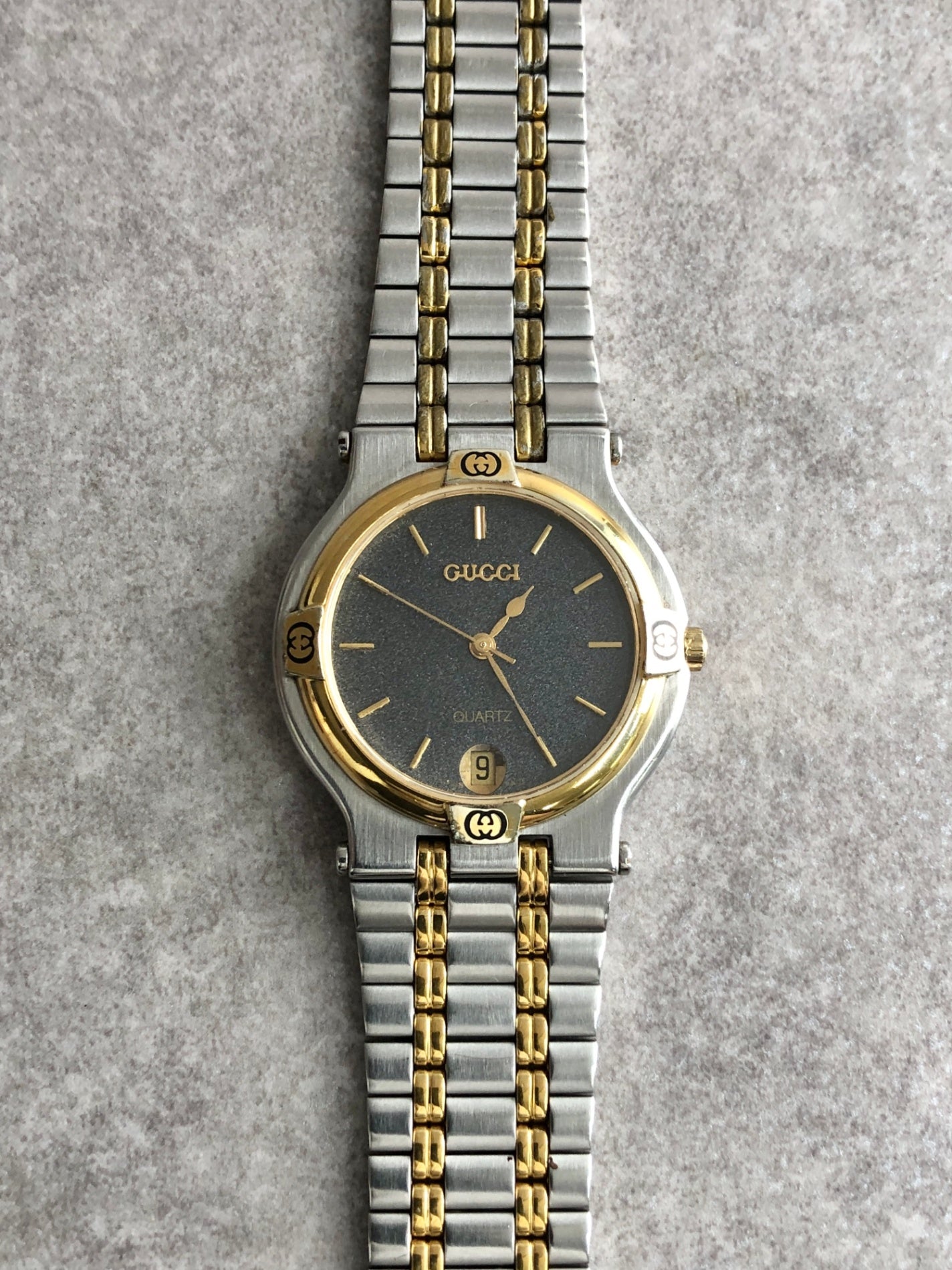 GUCCI Logo  Watch Silver×Gold 9000M Vintage devypm