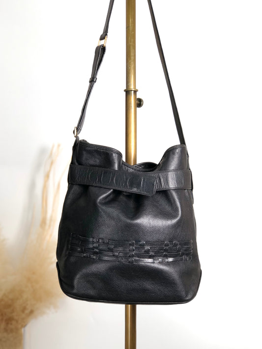 GUCCI Logo Embossed Shoulder bag Black Vintage aga2sh