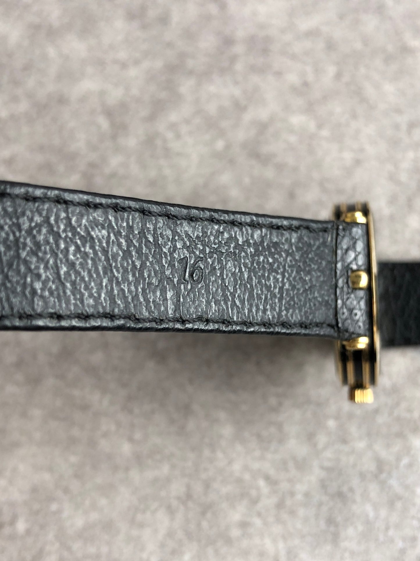 GUCCI Quartz Watch Black Vintage gipjhw
