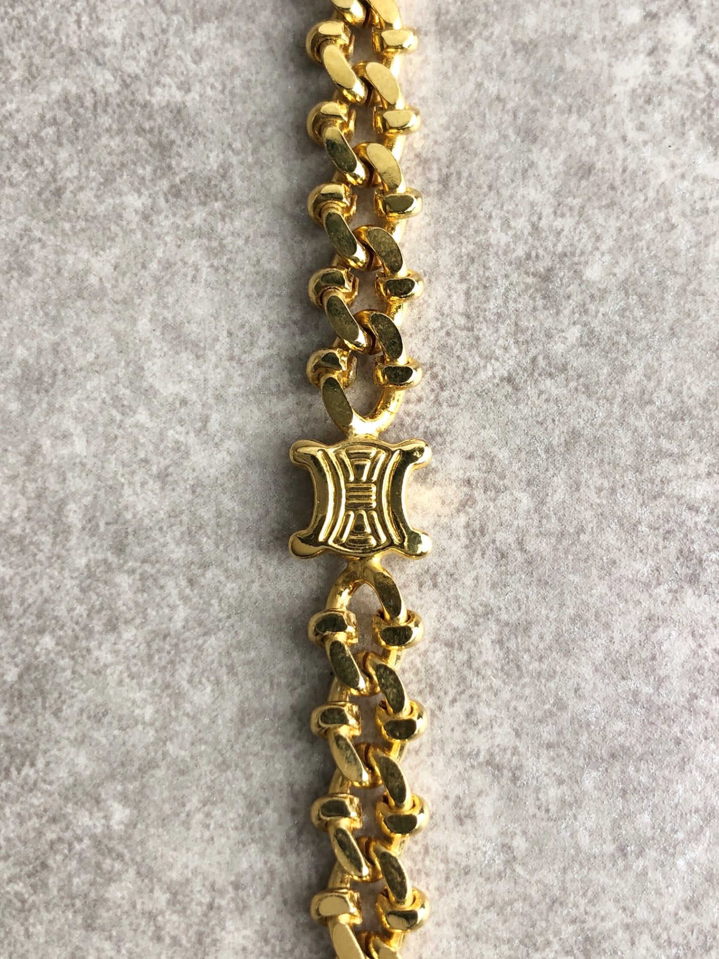CELINE Blason Bracelet Gold Vintage 7nsywr