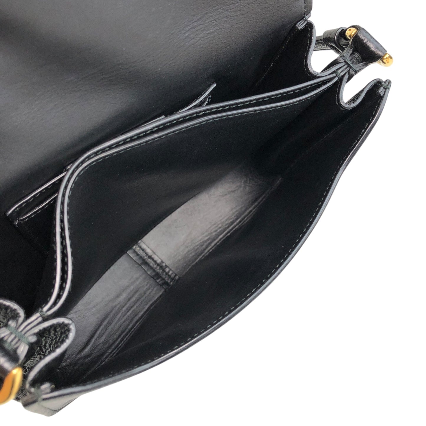 Salvatore Ferragamo Gancini Shoulder bag Black Vintage 3fyg65