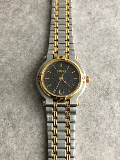 GUCCI Logo Quartz Watch Silver×Gold 9000L Vintage nv7cwc