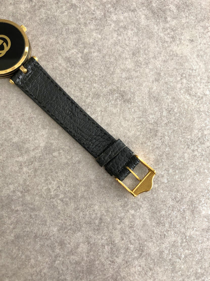 GUCCI Logo Watch Black×Gold Vintage 8bm2vw