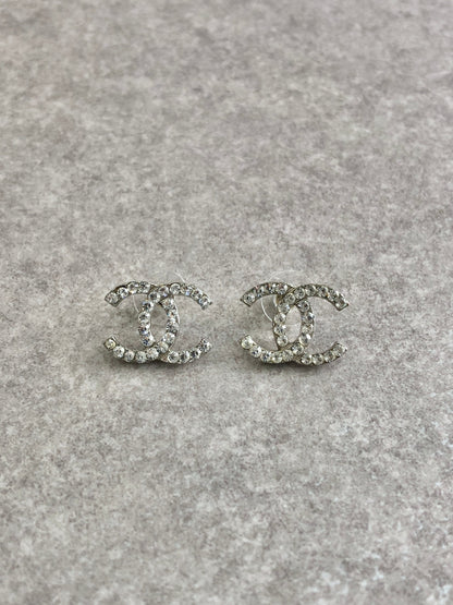 CHANEL Coco Mark Rhinestone Pierced Silver 02/P Vintage a68ci8