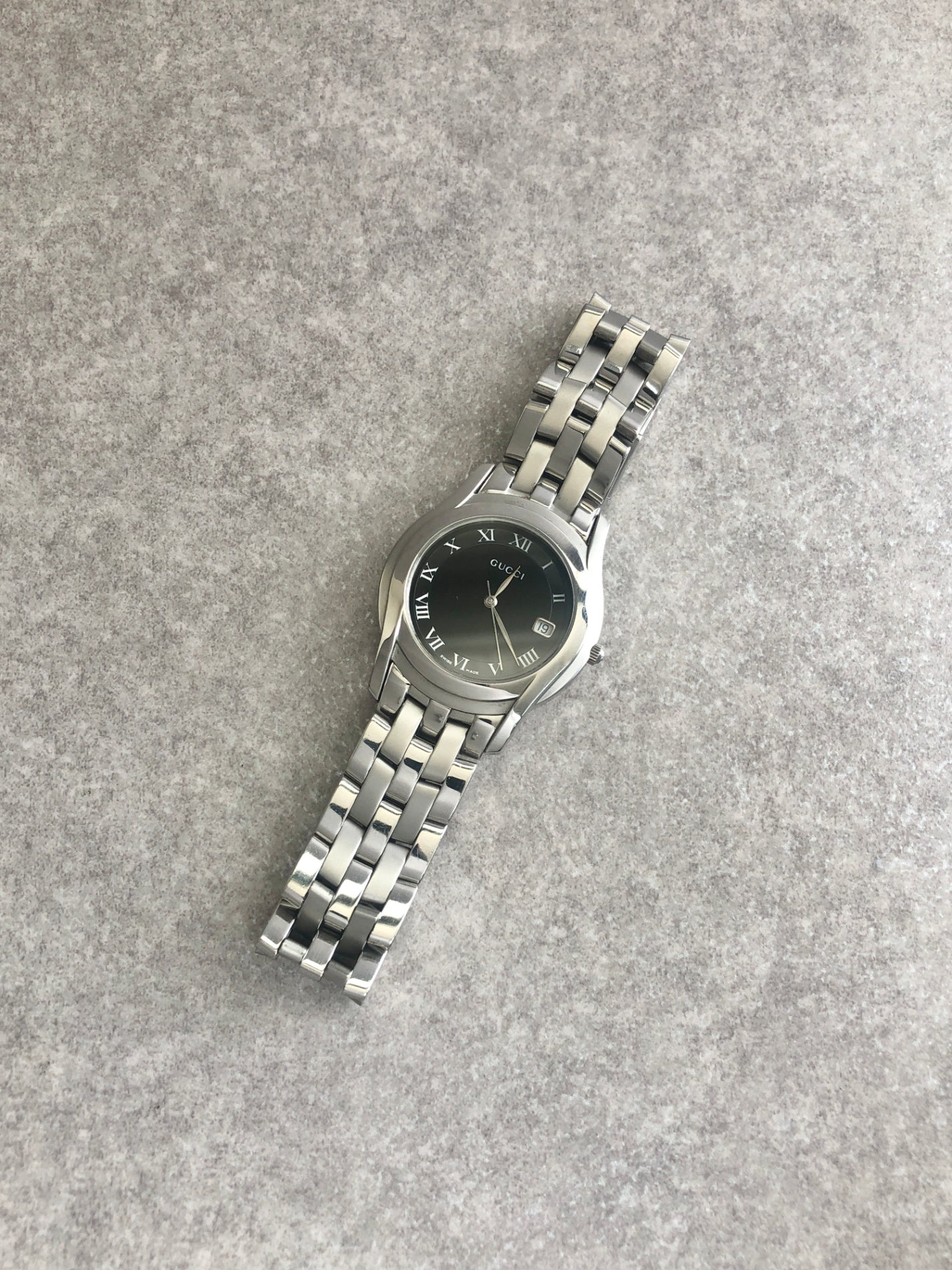 GUCCI Quartz Watch Silver×Black 5500M Vintage naczc4