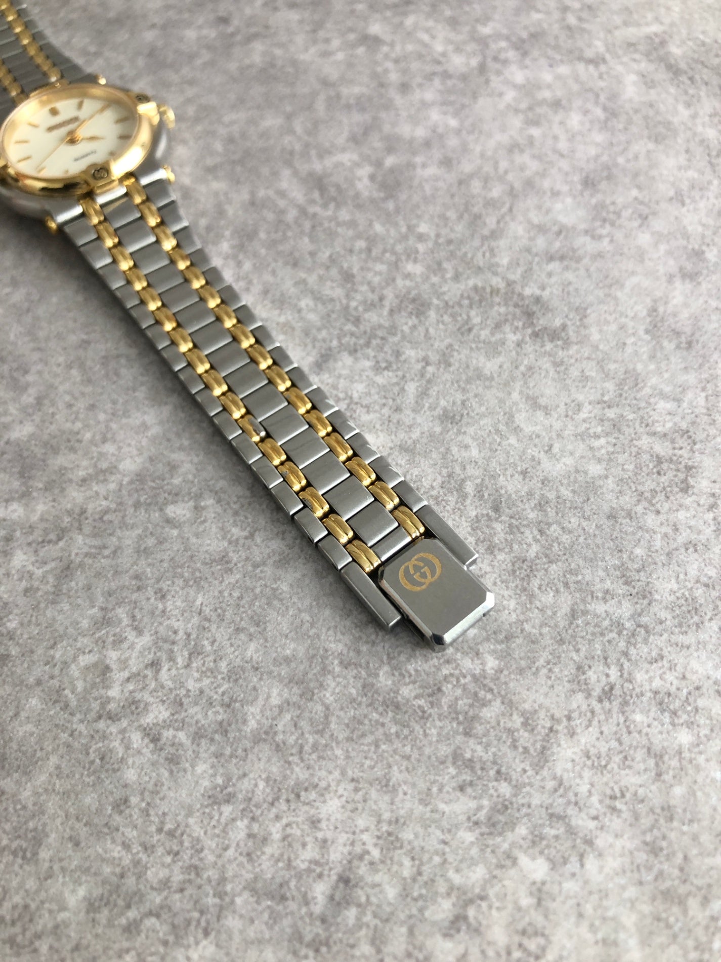 GUCCI Logo Quartz Watch Gold×Silver 9000L Vintage p5fncs