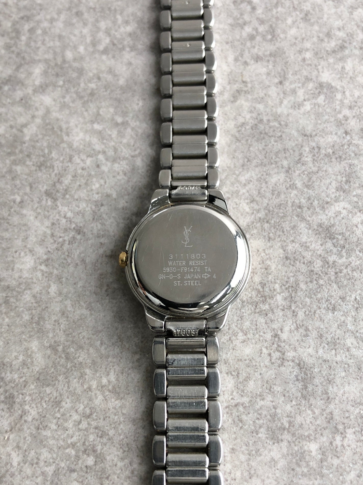 Yves Saint Laurent YSL Logo Quartz Watch Silver 5930-F91474 TA Vintage 2xuc88