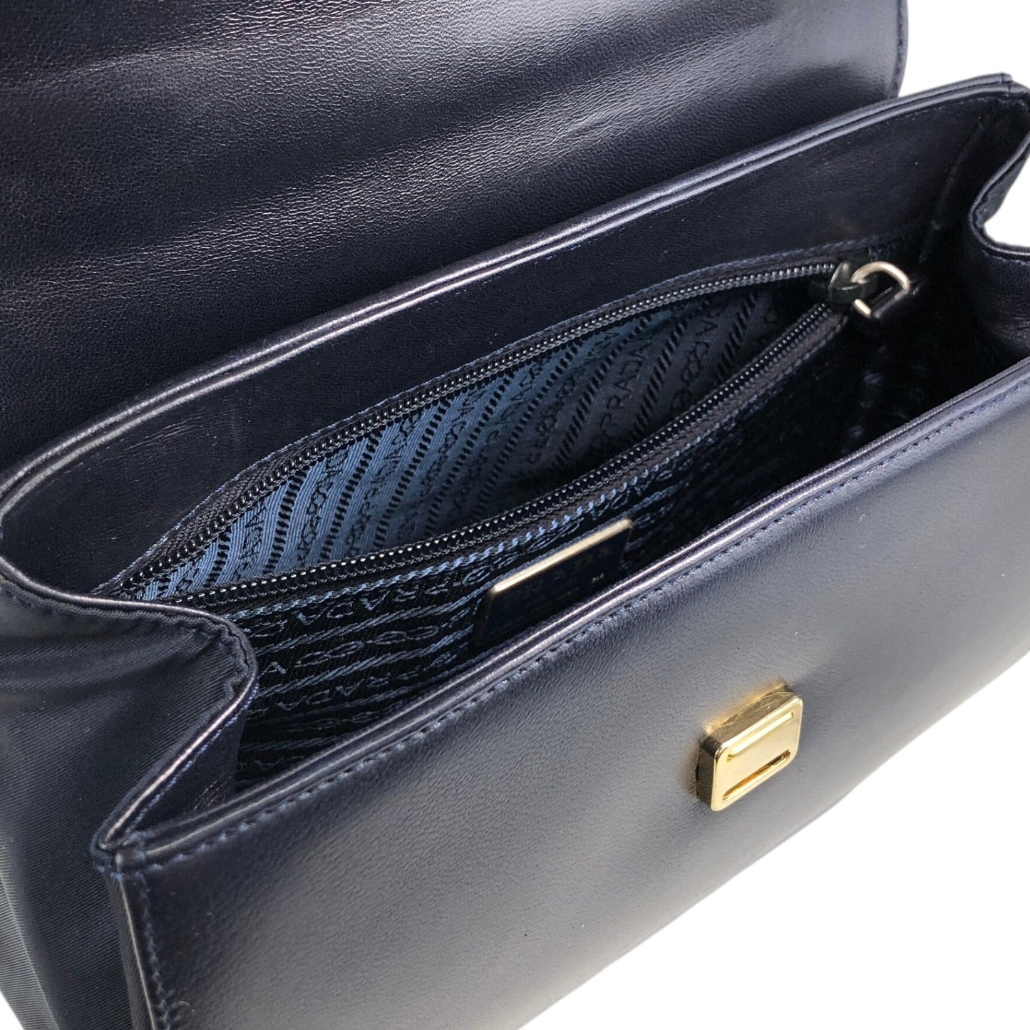 PRADA Logo Chain houlder bag Black Vintage 8snhrv