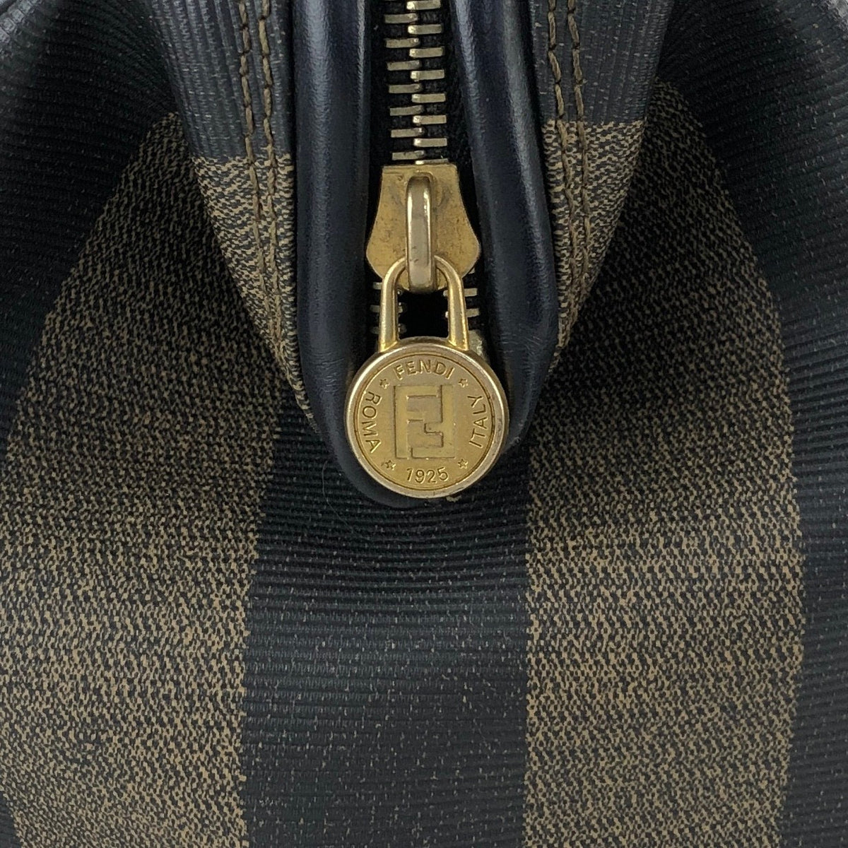 FENDI Pecan Two-way Small Boston bag Shoulder bag Black Vintage 3d83yd