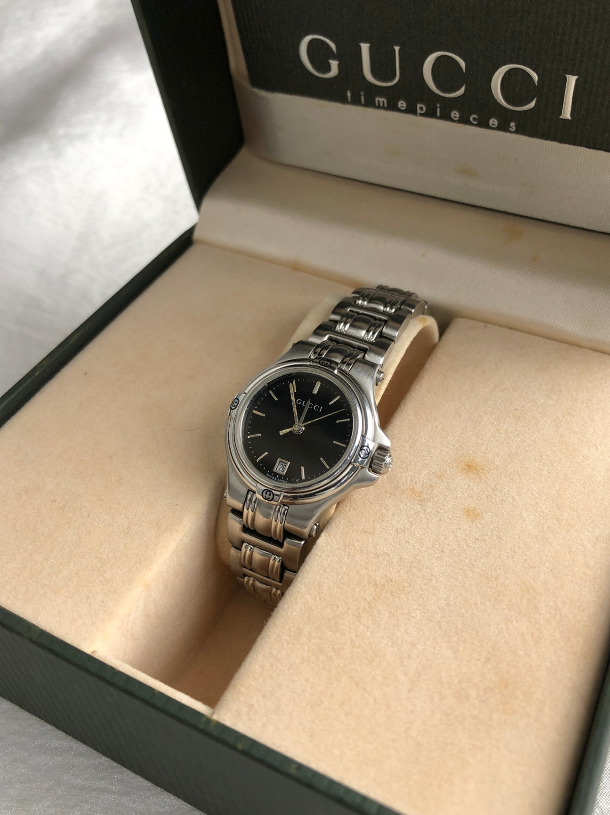 GUCCI Logo Quartz Watch Silver×Black 9040L Vintage z3cdyu