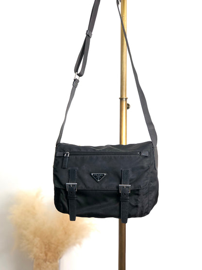 PRADA Tessuto Triangle Logo Shoulder bag Black Vintage t2gb5a