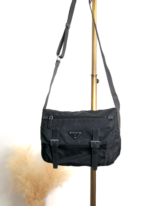PRADA Triangle Logo Shoulder bag Black Vintage t2gb5a