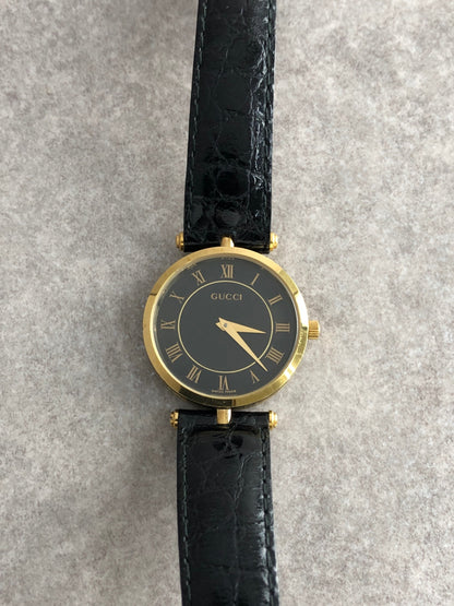 GUCCI Logo Watch Black 2040M Vintage mr6i3u