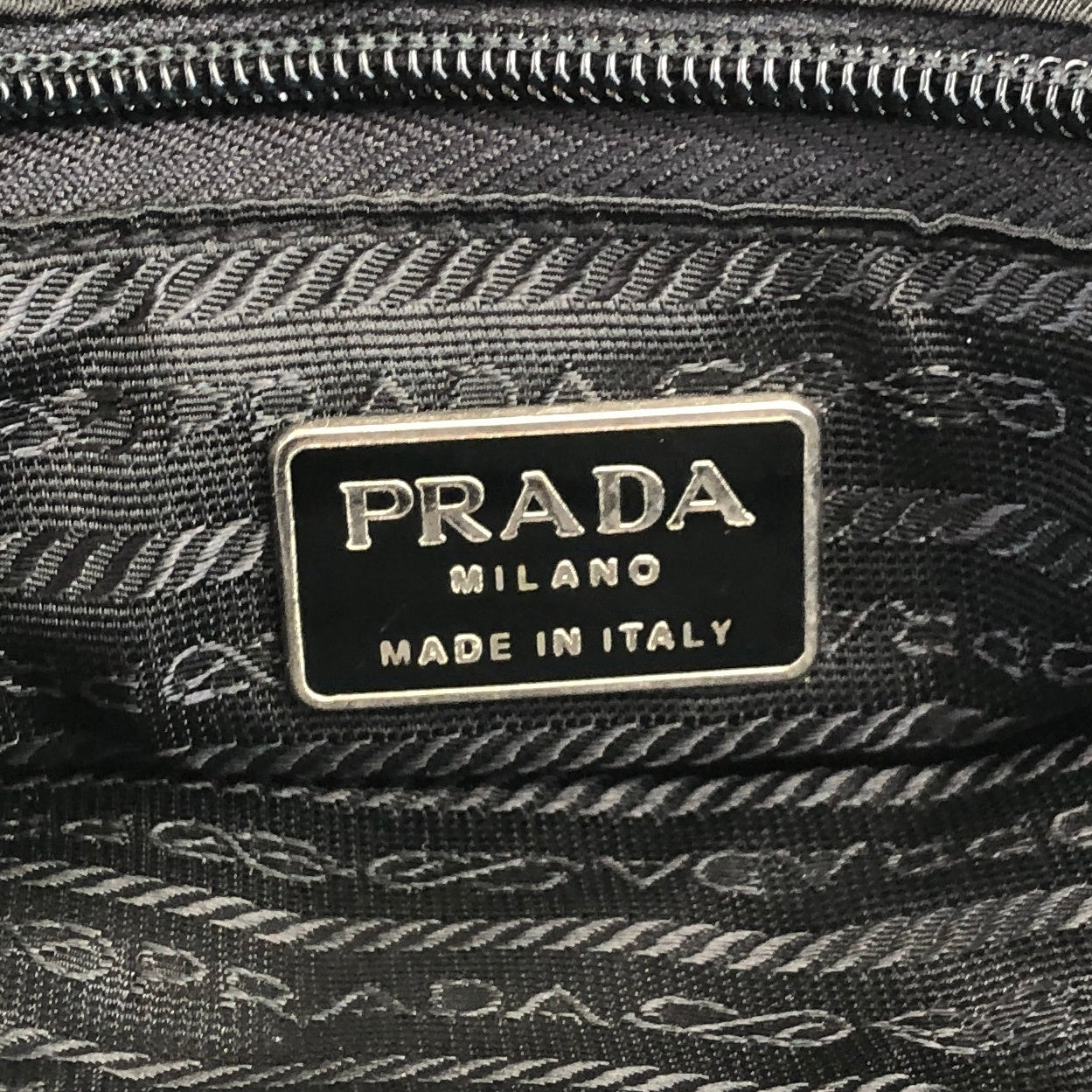 PRADA Triangle Logo Metal Handle Handbag Black Vintage 5usfgw