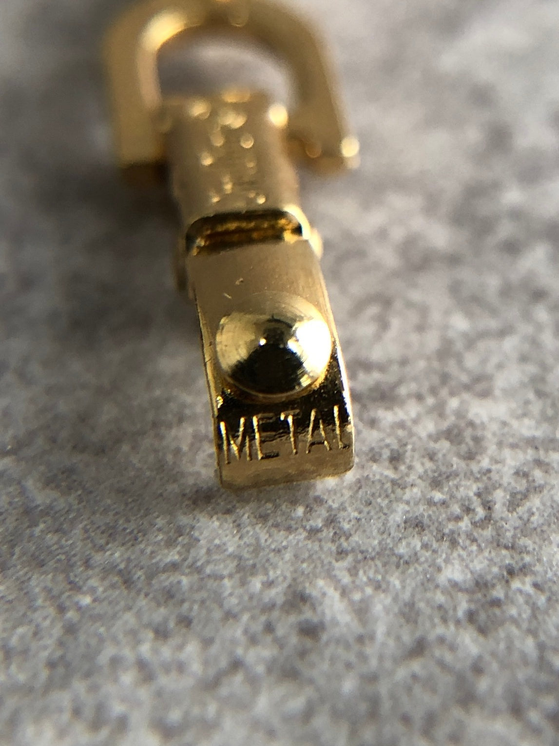 Christian Dior CD Logo Rhinestone Bracelet Gold Vintage wxhykw