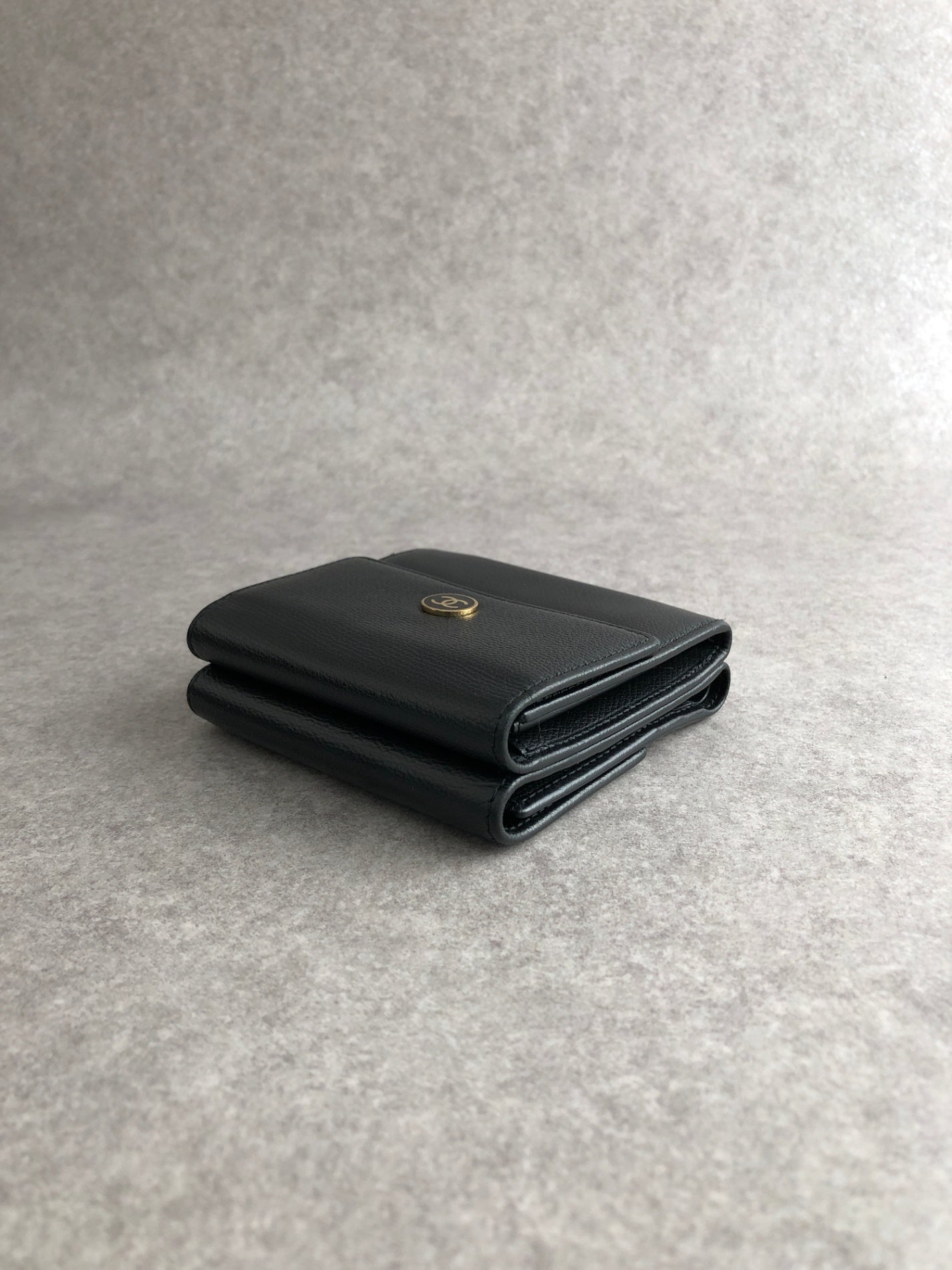 CHANEL Coco Mark Folded Wallet Black Vintage 5kt7pz