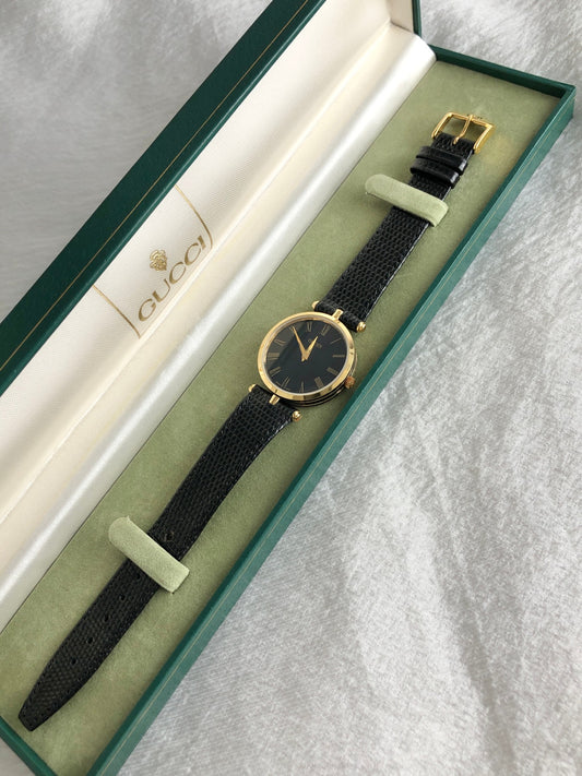 GUCCI Logo Quartz Watch Black Vintage b2b3v5