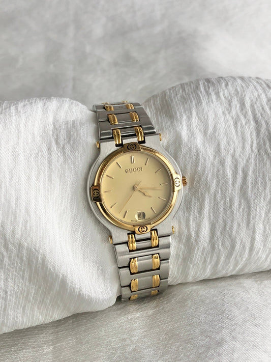 GUCCI Logo Quartz Watch Silver×Gold 9000M Vintage 3jsnej