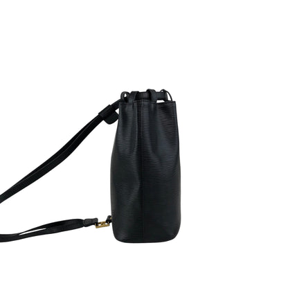 FENDI Logo Embossed Shoulder bag Black Vintage 76k8ej