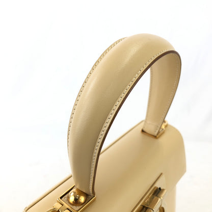Salvatore Ferragamo Gancini 皮革頂部手把手提包米色復古 2xyxrd 
