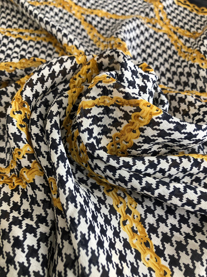 Christian Dior Scarf Black×White SILK100% Vintage hrv56r
