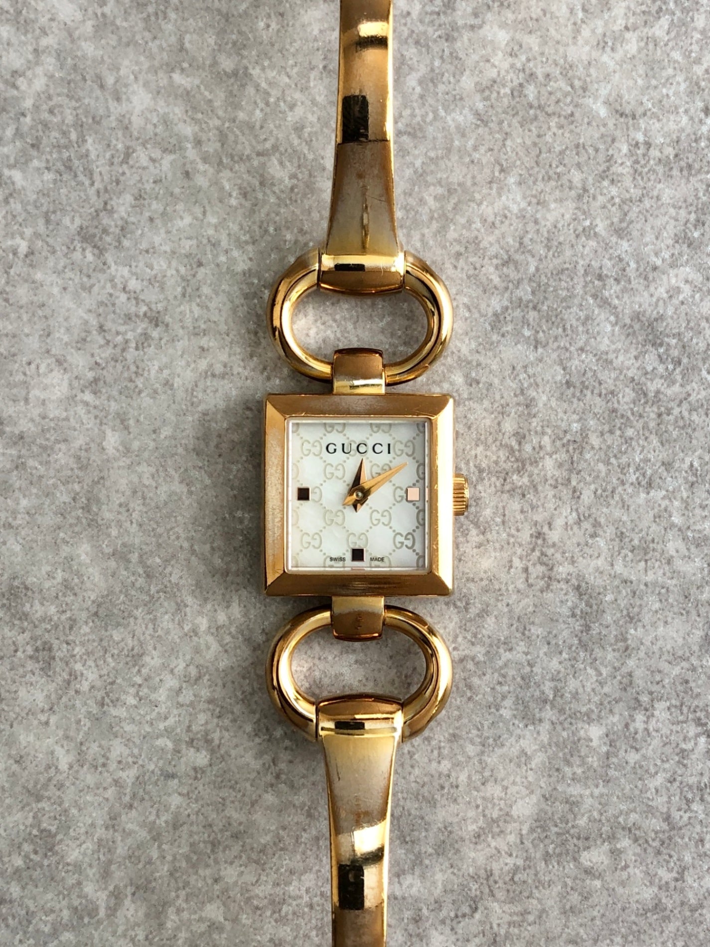 GUCCI Quartz Watch Gold Vintage gtrsvm