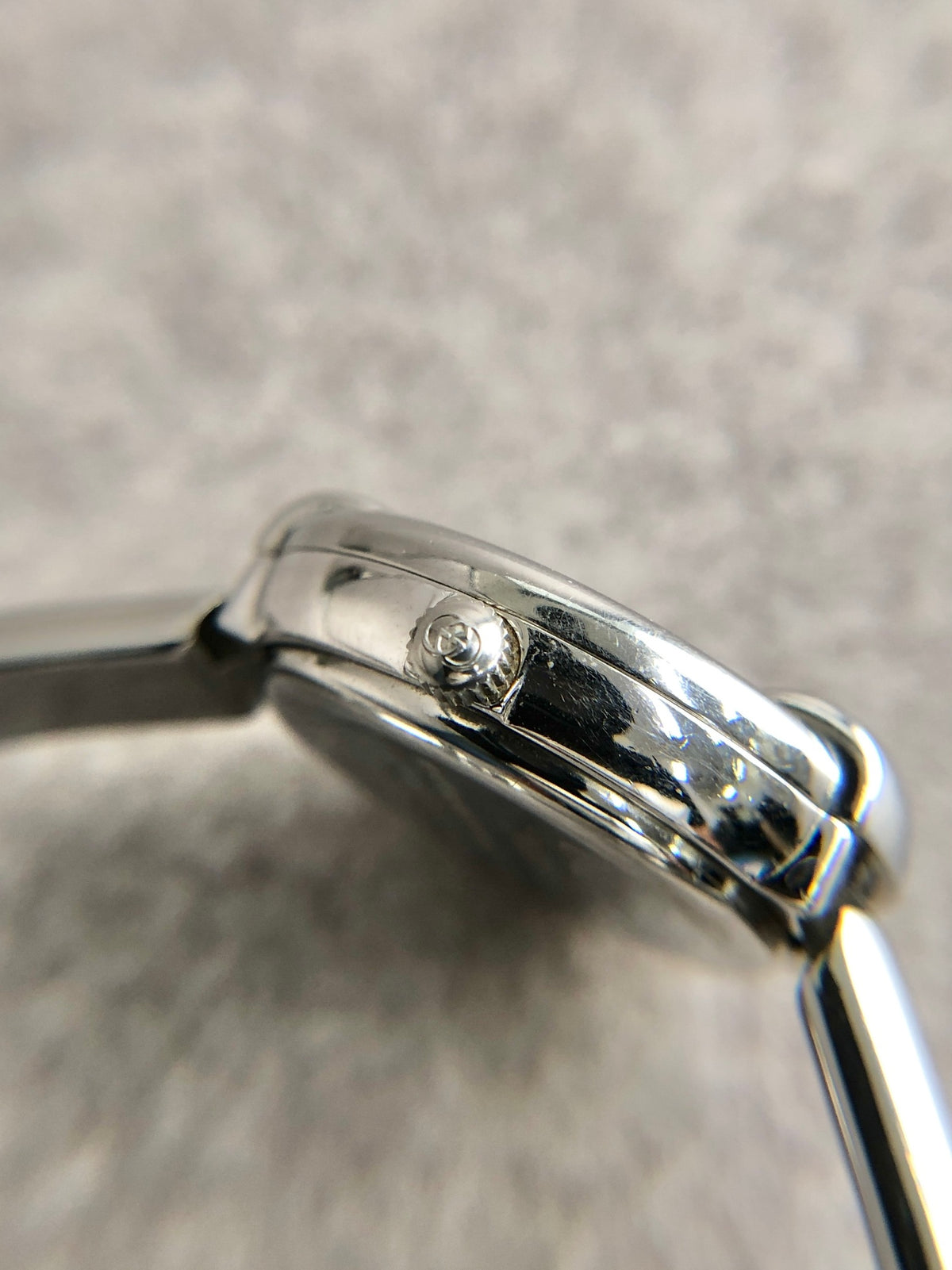 GUCCI Logo Quartz Watch Silver 1400L Vintage yjvsra