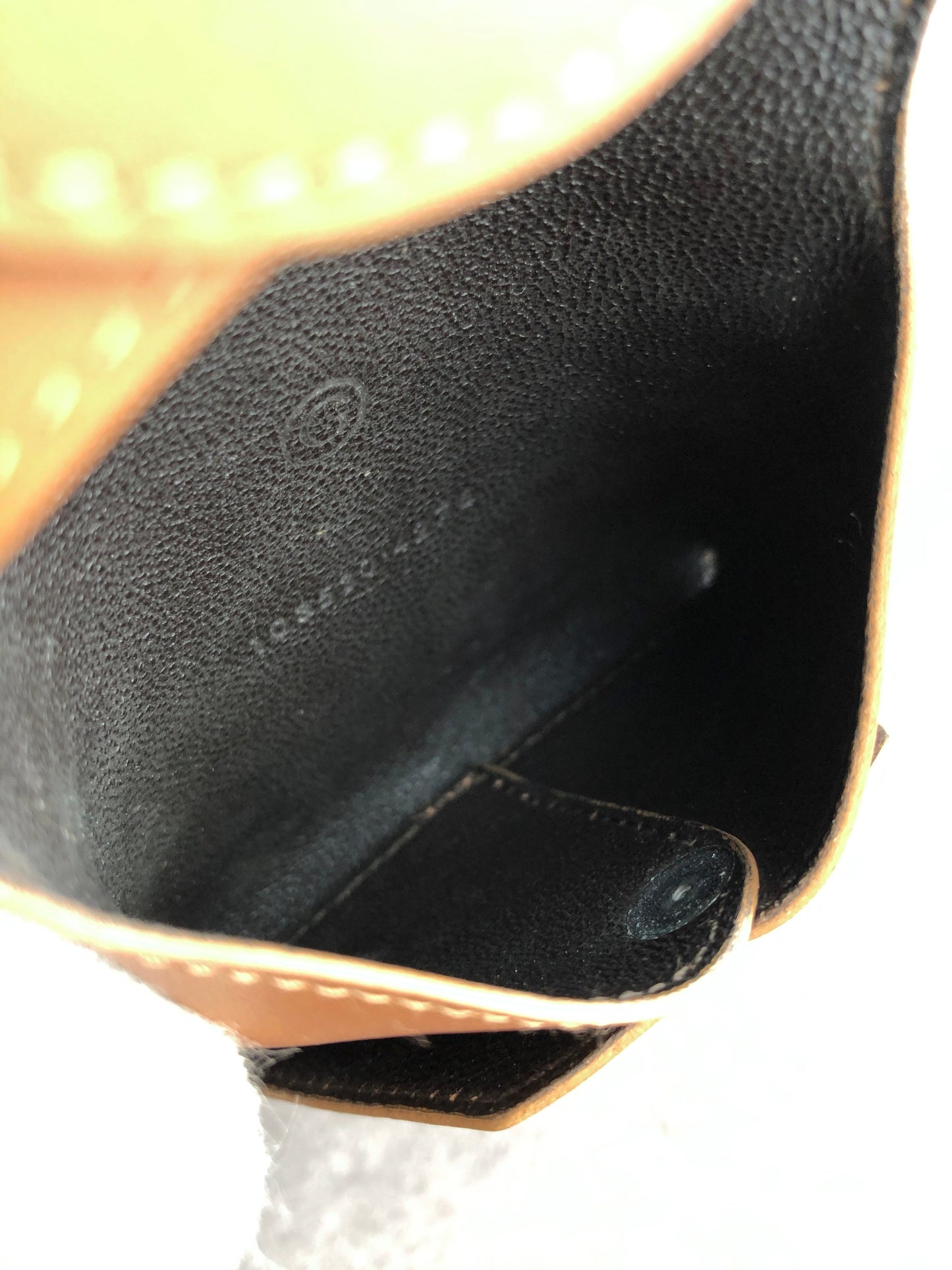 GUCCI Logo Embossed Coin Purse Brown Vintage 5suiaw
