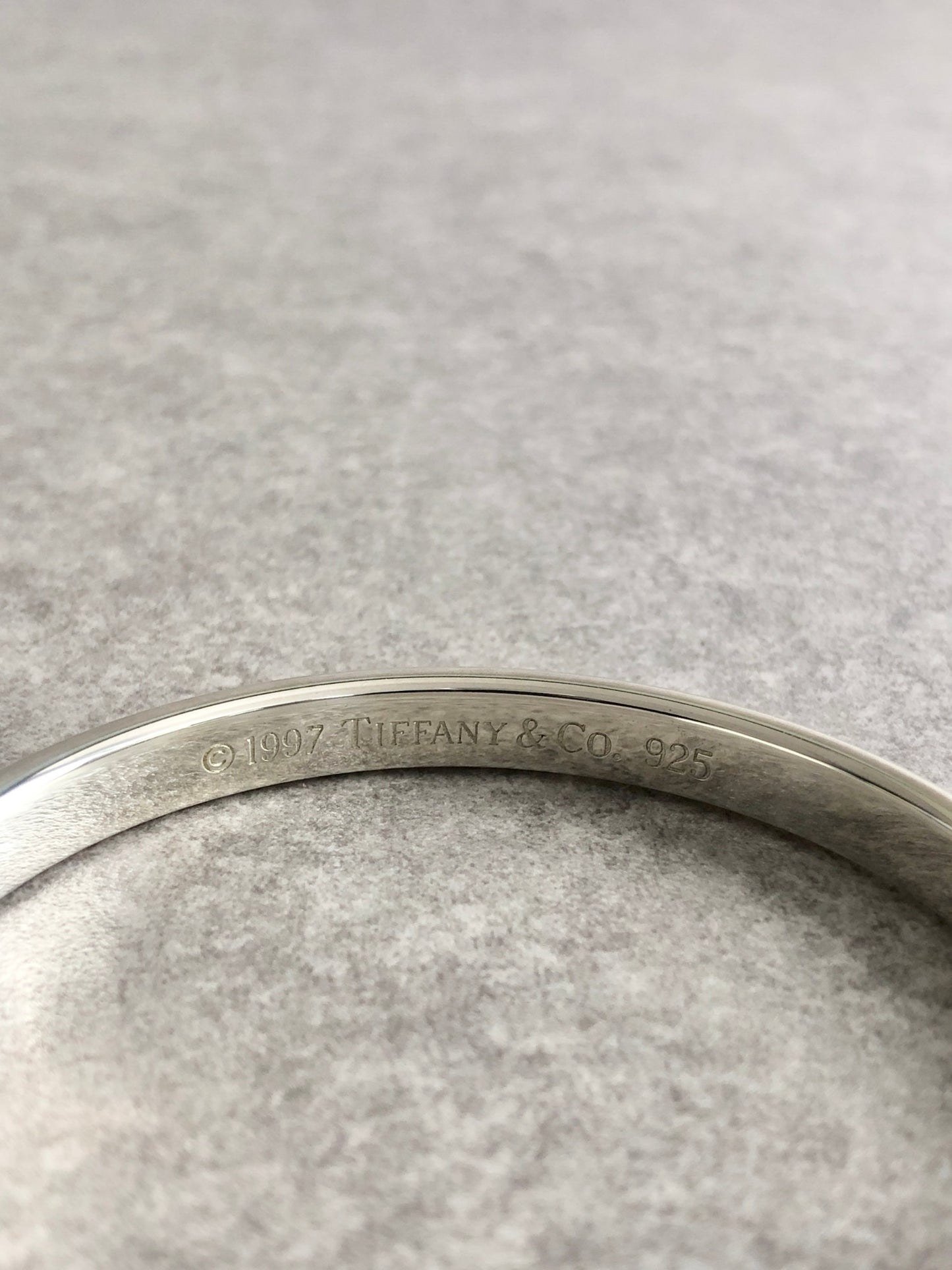Tiffany & Co. Logo Bangle Silver Vintage 3smedf