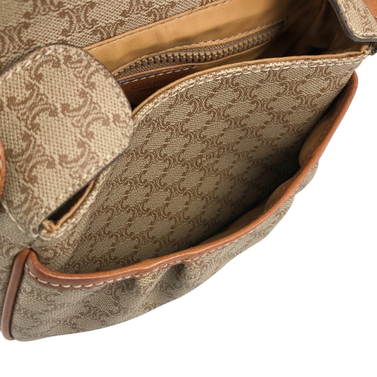 CELINE Macadam Triomphe Front Buckle Shoulder bag Beige Vintage xwff8x