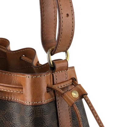 CELINE Macadam Blason Drawstring Shoulder bag Brown Vintage 8s5hbf