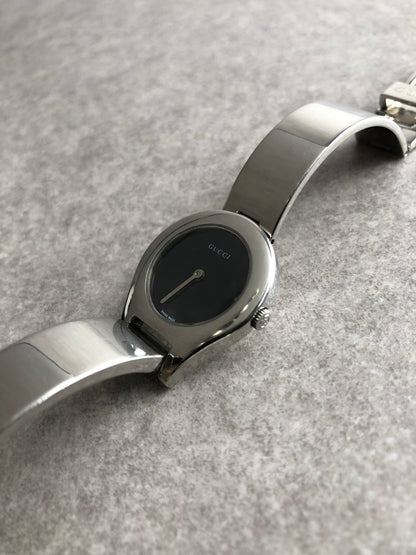 GUCCI Logo Quartz Watch Silver 6700L Vintage 7uaka3