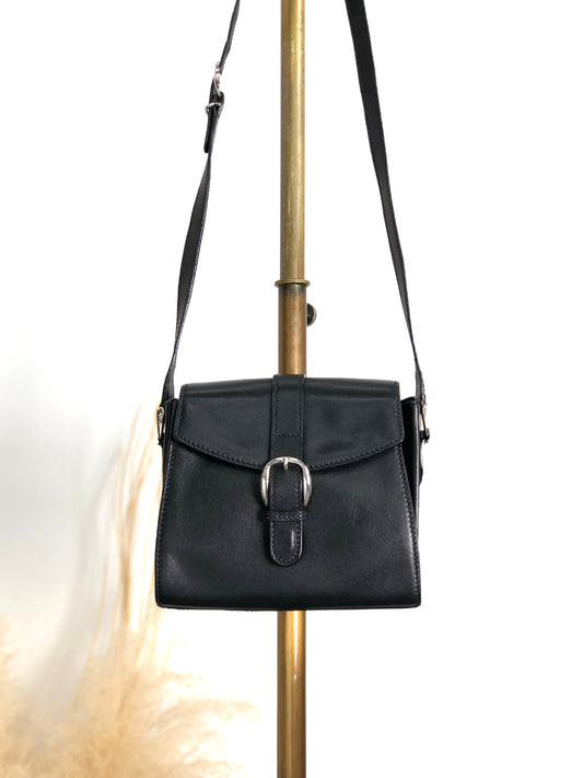 GUCCI Front Buckle Shoulder bag Black Vintage 6rzffs