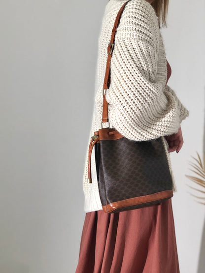 CELINE Macadam Leather Drawstring Small Shoulder bag Brown Vintage v3kt7s