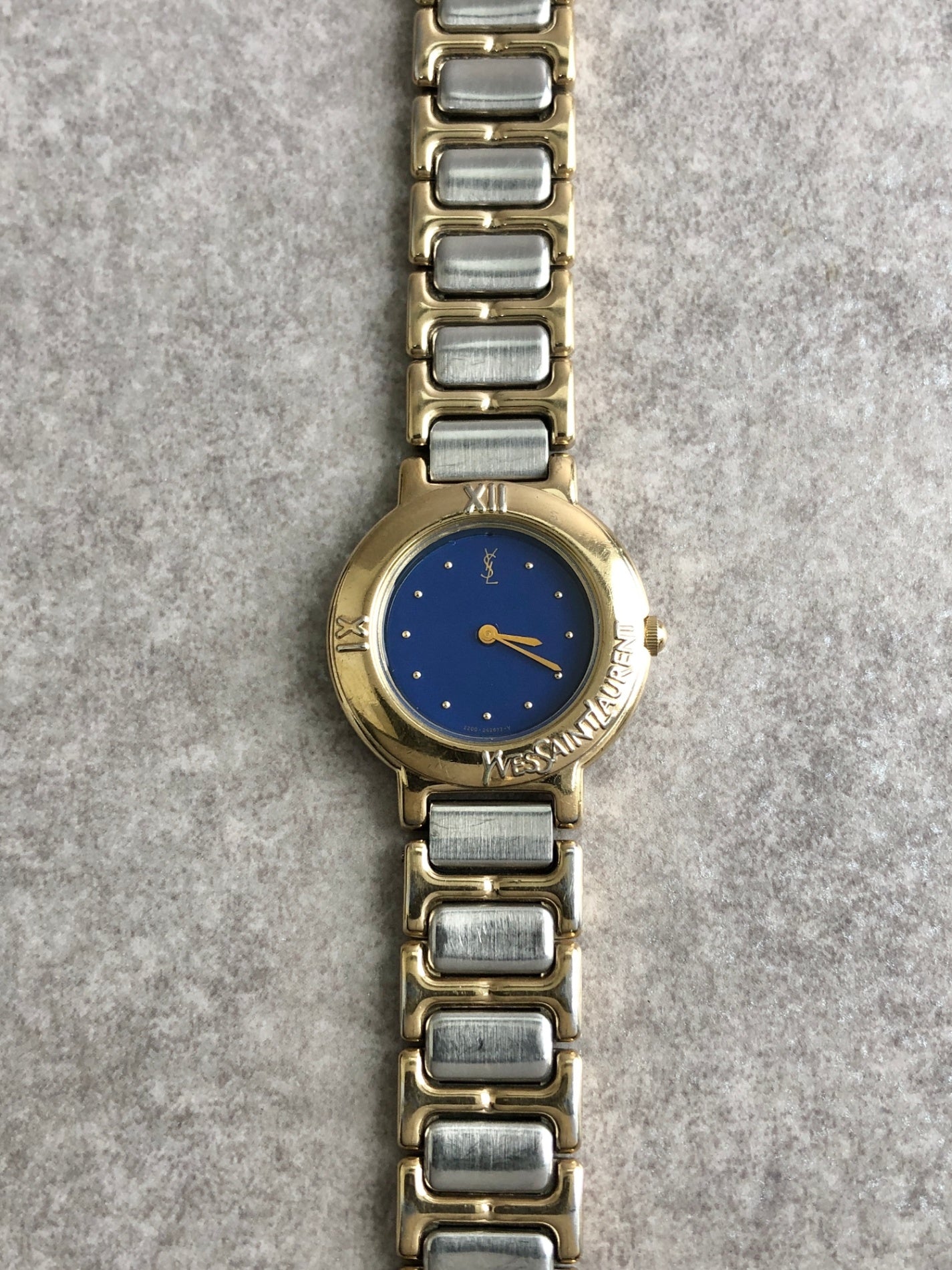 Yves Saint Laurent Quartz Watch Silver×Gold 2200-229789Y Vintage 8788ff