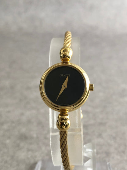 GUCCI Logo Bangle Quartz Watch Gold Vintage de3i84