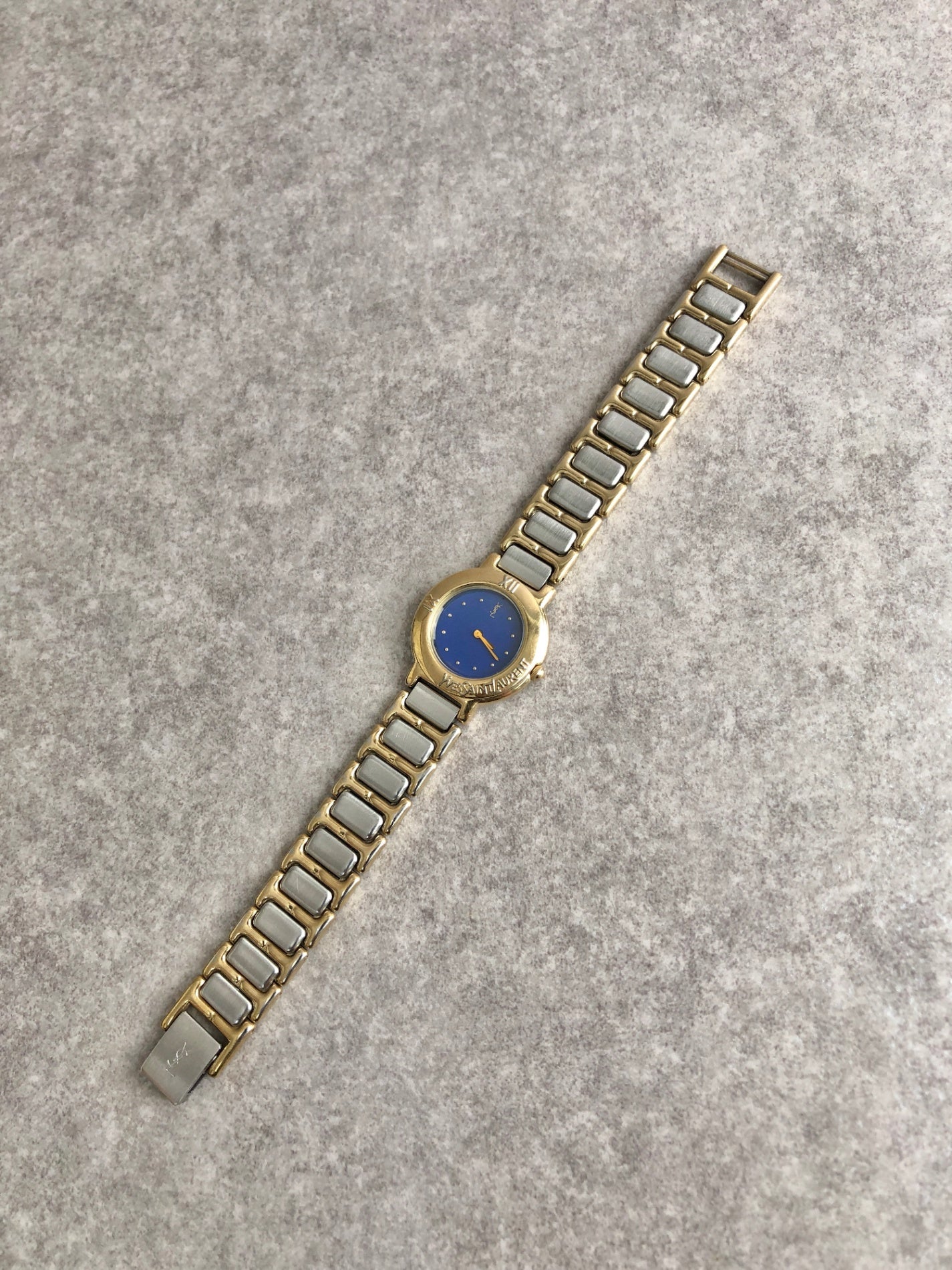 Yves Saint Laurent Quartz Watch Silver×Gold 2200-229789Y Vintage 8788ff