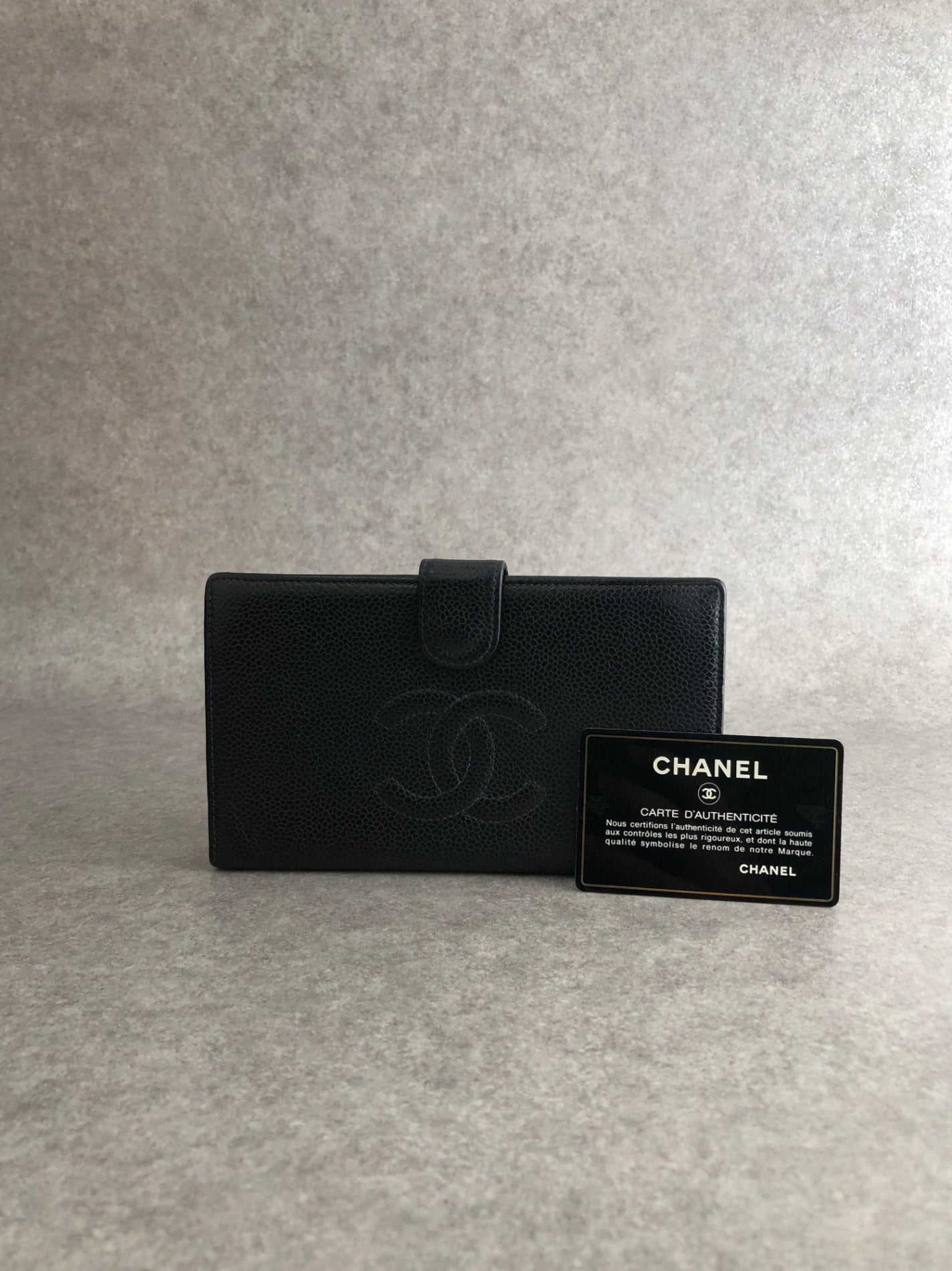 CHANEL Coco Mark Long Wallet Folded Wallet Black Vintage nd3dzs