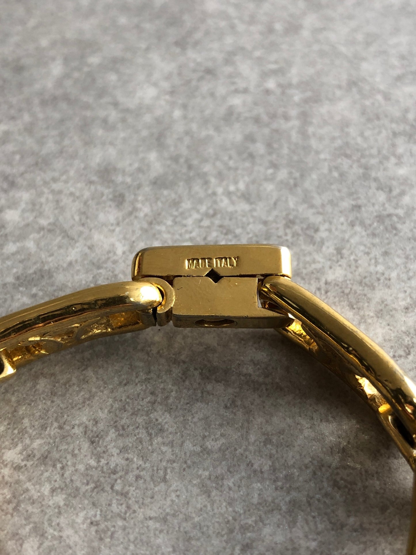 CELINE Blason Bracelet Gold Vintage 8f46ju
