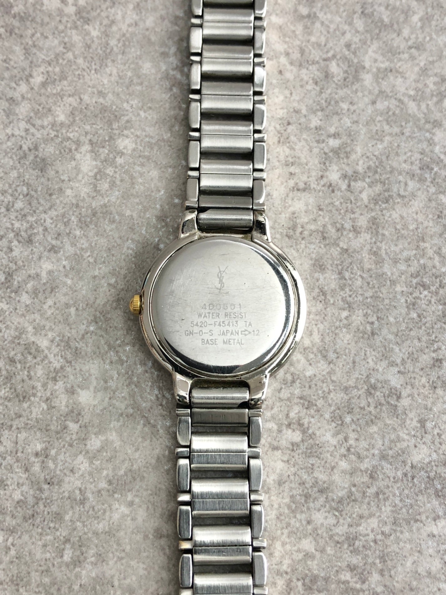 Yves Saint Laurent YSL Logo Quartz Watch Silver 5420-F45413 Vintage wyf5mz