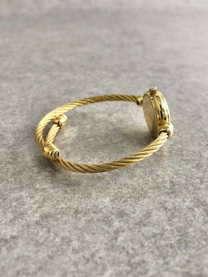 GUCCI Logo Bangle Watch Gold Vintage ngrkgb