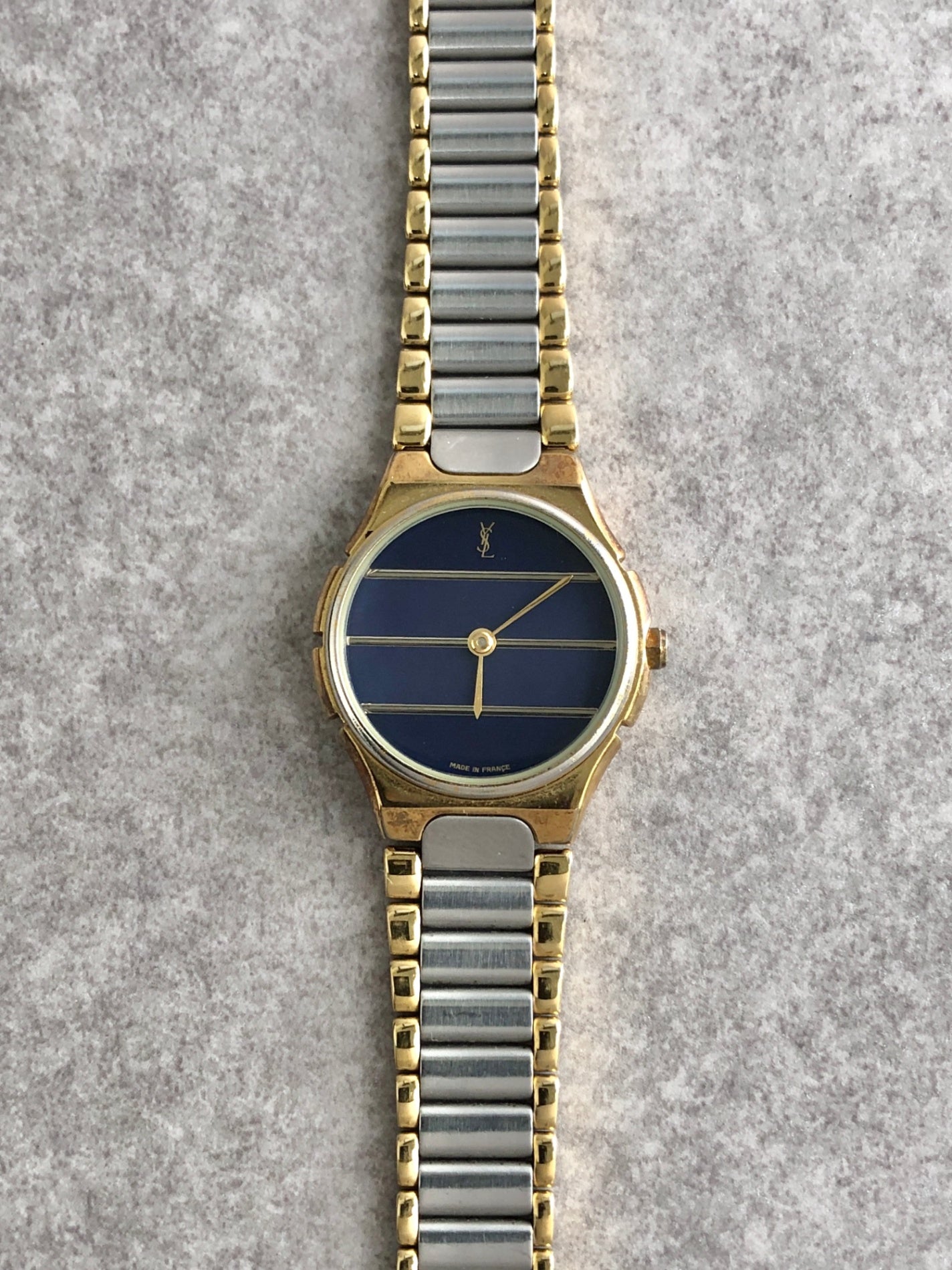 Yves Saint Laurent YSL Logo Quartz Watch Silver 190752 Vintage 7t3eus