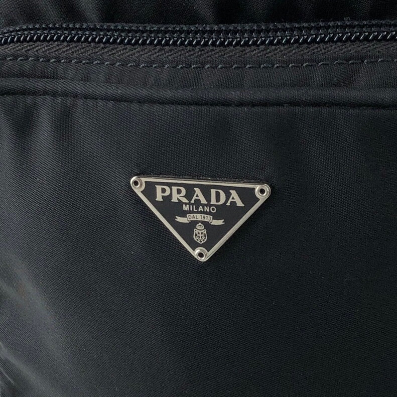 PRADA Tessuto Triangle Logo Shoulder bag Black Vintage 2ctkw3