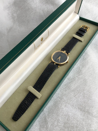 GUCCI Quartz Watch Black Vintage gipjhw