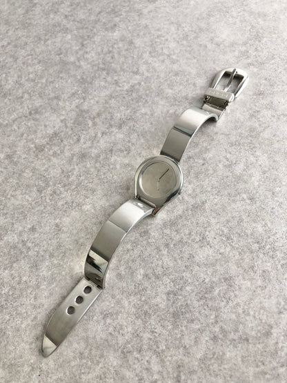 GUCCI Logo Quartz Watch Silver 6700L Vintage 28ufd2