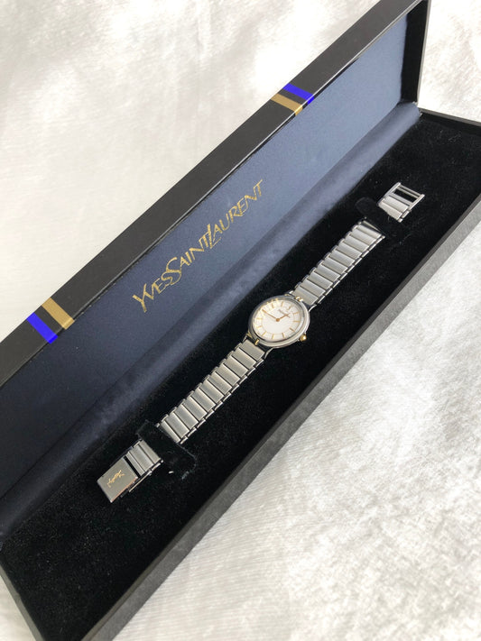 Yves Saint Laurent YSL Logo Quartz Watch Silver Vintage 72xpzf